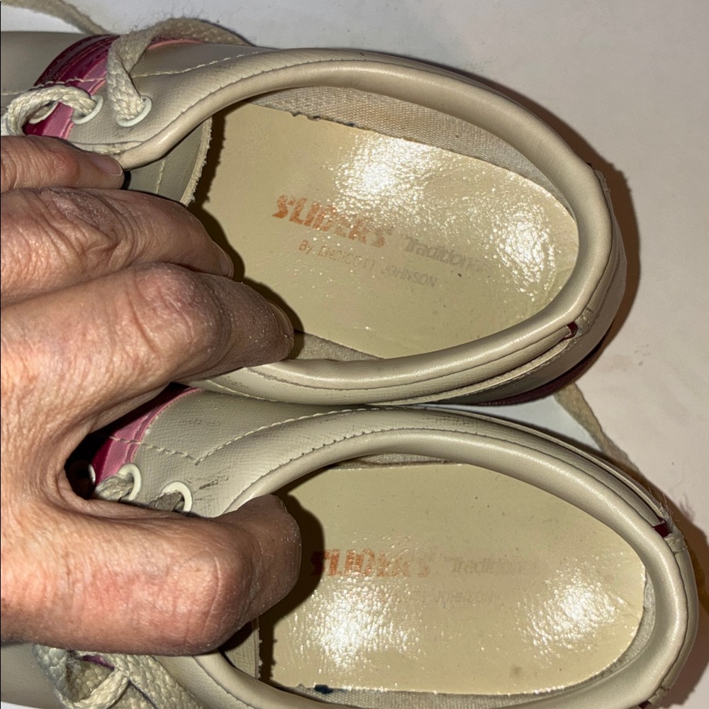 Vintage Endicott Johnson Bowling Shoes, Size 6 - Picture 8 of 10